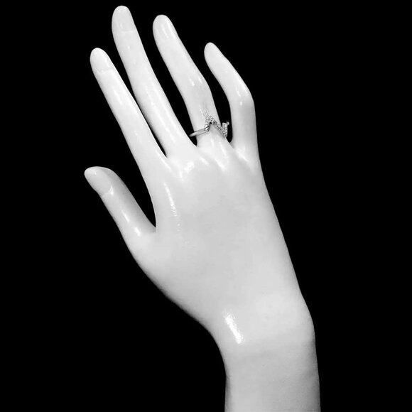 LOUIS VUITTON Diamond Ring 18K WG 750 size52 6(US) 90240900 - Picture 5 of 8